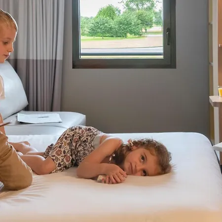 Ibis Pontorson Baie Du Mont Michel Hotel 3*