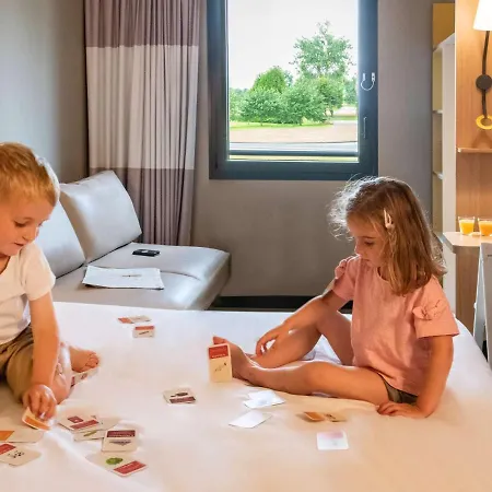 Hotel Ibis Pontorson Baie Du Mont Michel 3*